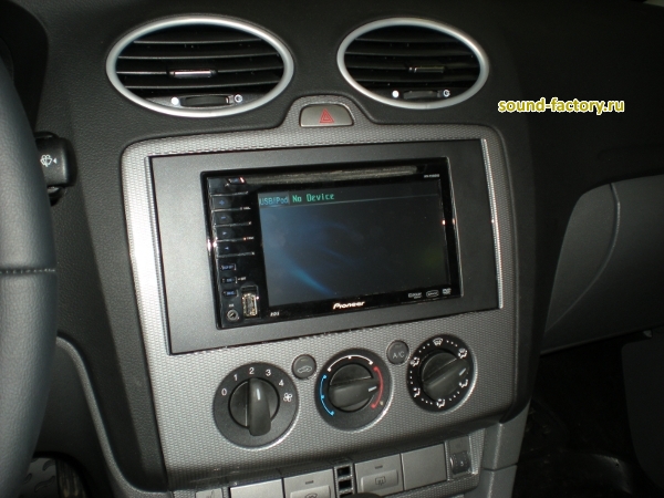 Уставновка: Автомагнитола в Ford Focus II Установка: Автомагнитола в Ford Focus II